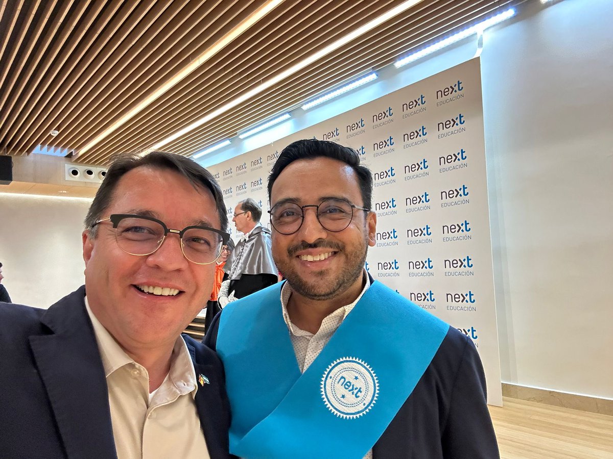 Cierro una experiencia de aprendizaje en @NextEducacion con dos posgrados:
📊 Big Data &amp; BI
📣 Com. Estratégica &amp; Mkt Digital

Un año de crecimiento y conexiones valiosas. Gracias Embajador <a href="/MarlonBreve/">Marlon Brevé Reyes</a> por acompañarnos e impulsar estas oportunidades para los profesionales de HN.