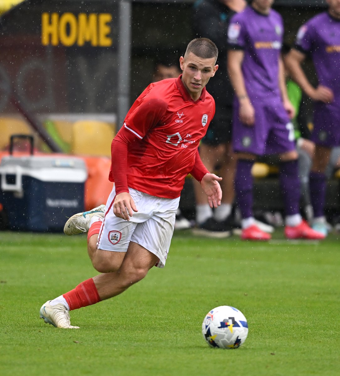 Fantastic in midfield, yet again - <a href="/JonoBland/">Jono Bland</a> 👏