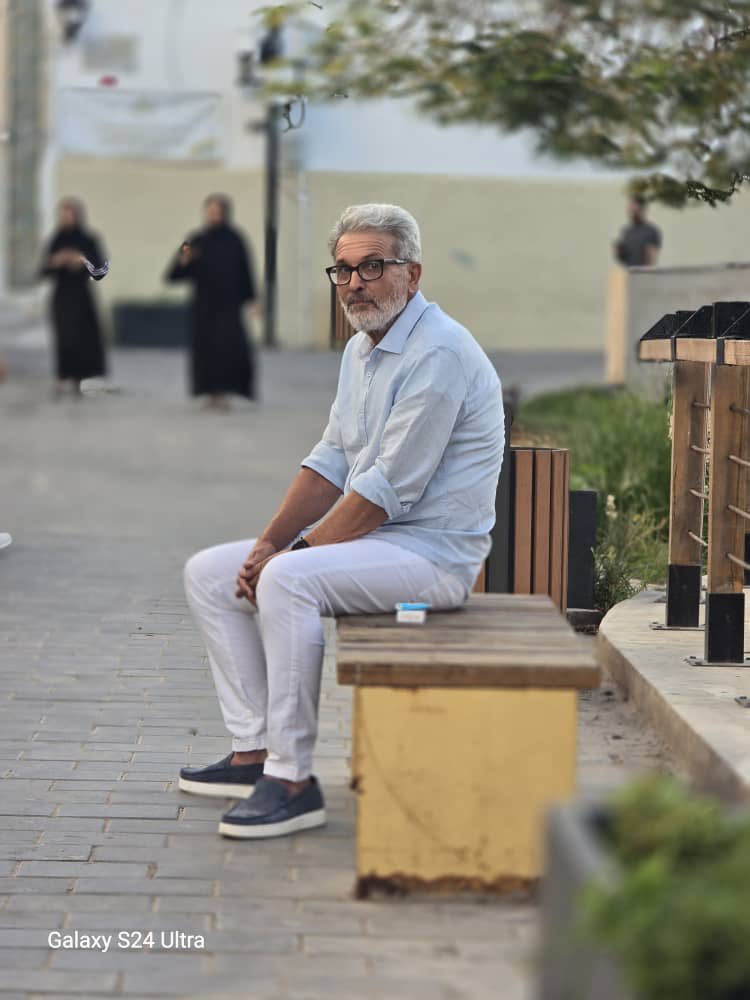 بعيني ريت اليوم عشية …علي خيوط الشمس الذهبية …غزيل في الوادي يتغني…بنغماته الحلوة الشعبية …
مساءكم سعيد جميعا