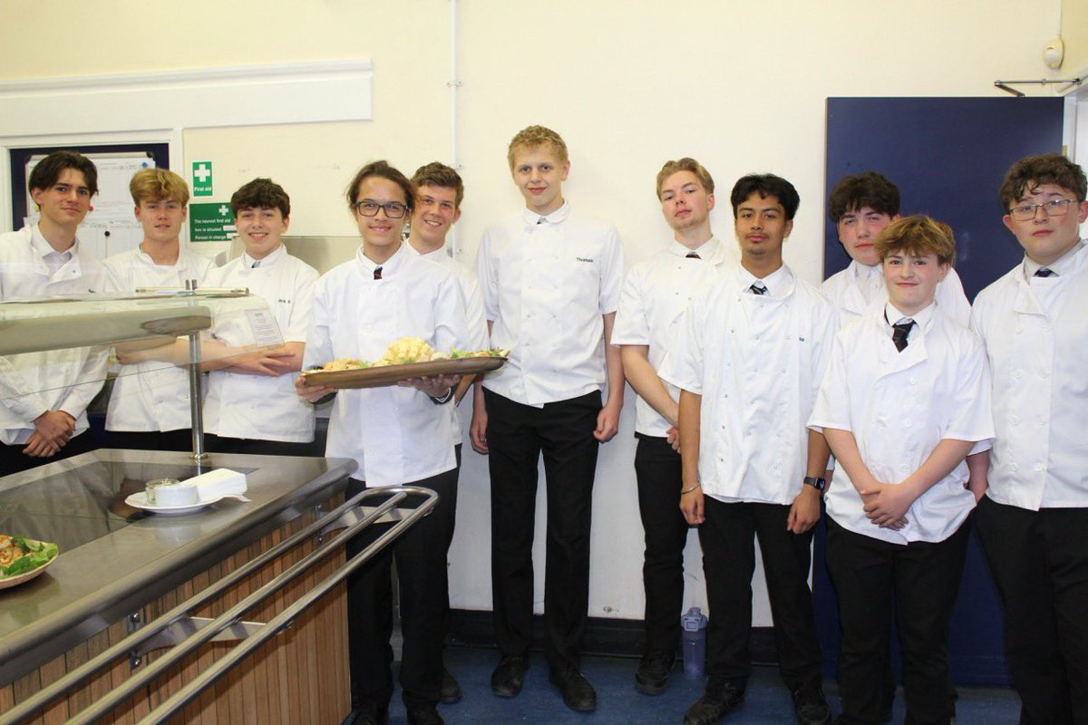 Old Southendian Association tweet media