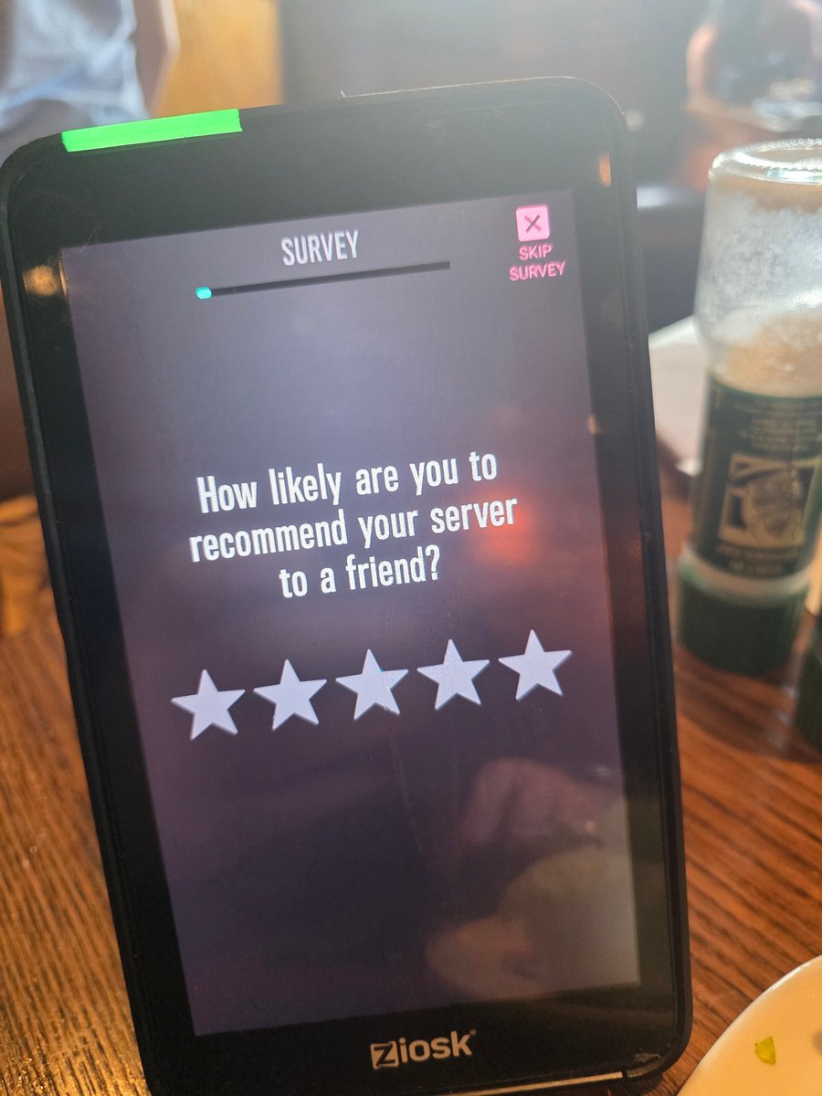 Hero_of_Apollo's tweet image. Is @Outback a dating location now?
Do they want us to find her a date.