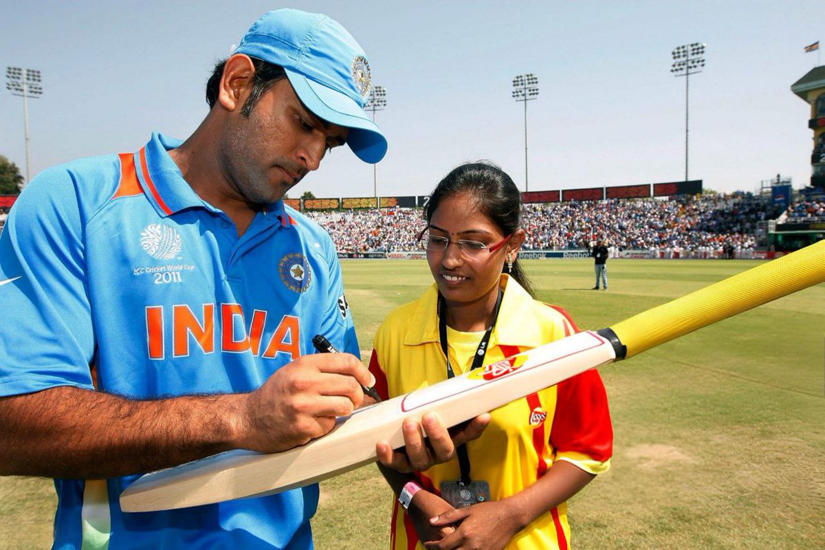 MostlyDhoni's tweet image. According to haters & lockdown kids:
– Just an average captain… who won all 3 ICC trophies.
– A normal batsman… with 17,000+ international runs.
– An above avg wicketkeeper… with 195 stumpings & 829 dismissals.
