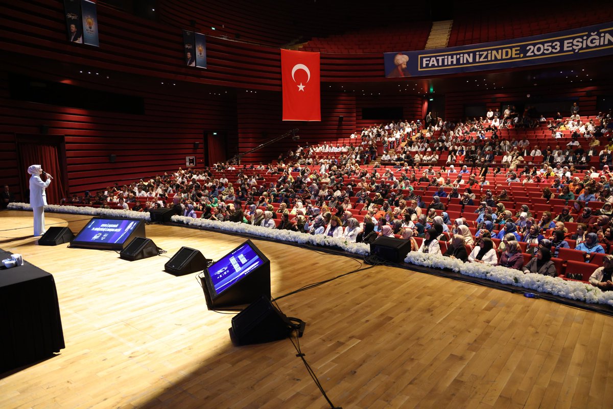 AK PARTİ SELÇUKLU 🇹🇷 (@akpartiselcuklu) on Twitter photo 📍Teşkilat Akademisi
Genel Merkez AR-GE ve Eğitim Başkanlığımız öncülüğünde gerçekleşen Teşkilat Akademisi programında; Aile ve Sosyal Hizmetler Bakanımız Sn. Mahinur Özdemir Göktaş (<a href="/MahinurOzdemir/">Mahinur Özdemir Göktaş</a>), Antalya Milletvekilimiz Sn. Mustafa Köse (<a href="/avmustafakose/">Av. Mustafa KÖSE 🇹🇷</a>), MKYK Üyemiz Sn. 📍Teşkilat Akademisi
Genel Merkez AR-GE ve Eğitim Başkanlığımız öncülüğünde gerçekleşen Teşkilat Akademisi programında; Aile ve Sosyal Hizmetler Bakanımız Sn. Mahinur Özdemir Göktaş (<a href="/MahinurOzdemir/">Mahinur Özdemir Göktaş</a>), Antalya Milletvekilimiz Sn. Mustafa Köse (<a href="/avmustafakose/">Av. Mustafa KÖSE 🇹🇷</a>), MKYK Üyemiz Sn.