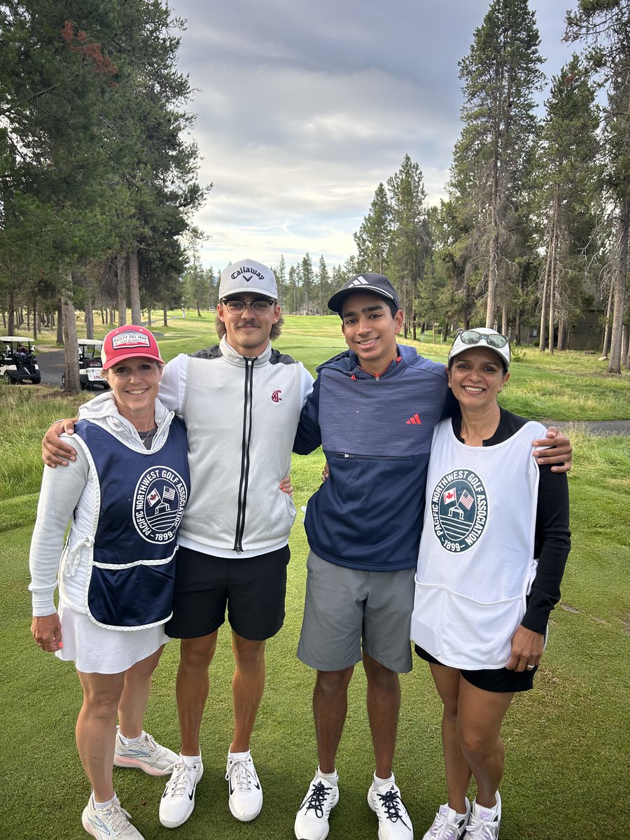 Both Sam Renner and Nilay Naik, have their mom's on the bag today! ⛳️