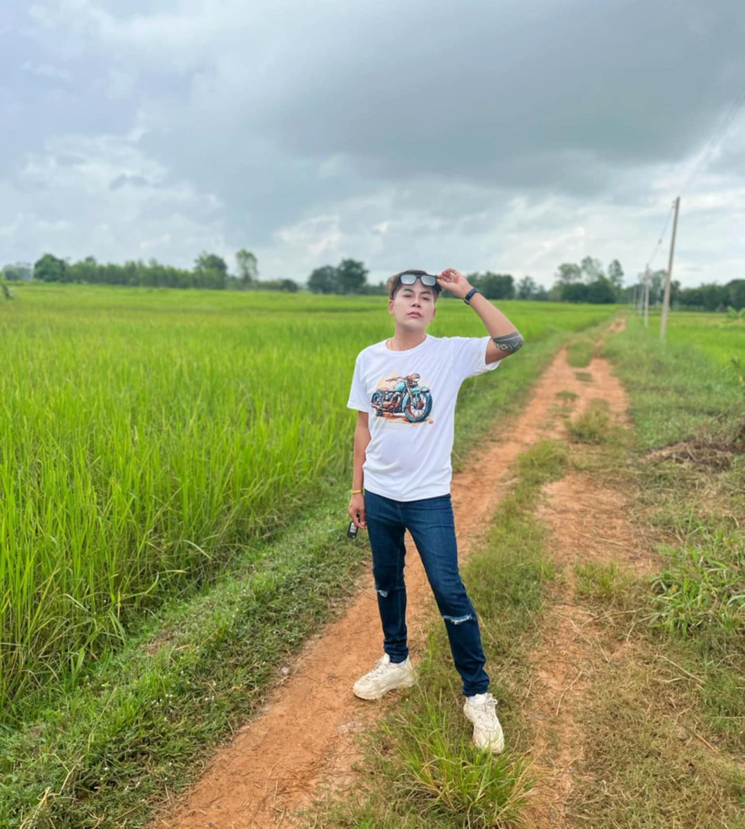 MuangRati's tweet photo. เกย์รับหาชายแท้บ้านๆ มีค่าขนมให้  สนใจทัก #ดอนจานกาฬสินธุ์ #โพธิ์ชัยร้อยเอ็ด #ดอนจาน #ชายแท้ใกล้เคียง https://t.co/pnlpqqnt85