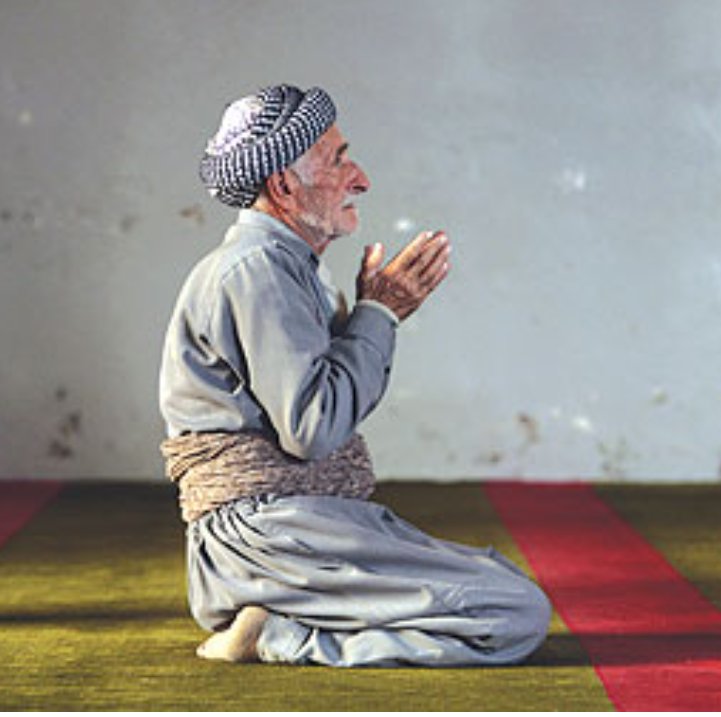 اعتز بكرديتي، لكني مسلم أولاً وآخراً.
الميليشيات الكردية ذات التوجه القومي لا تمثلني.
ادعم الحكومة السورية ضد مرتزقة الهجري و ادعوا المسلمين الكرد ان يقفوا مع الحكومة السورية الحالية ضد المؤامرة التي تحاك لسوريا وشعبها والتحرك ضد مرتزقة قسد
#السويداء #سوريا_الان #قسد