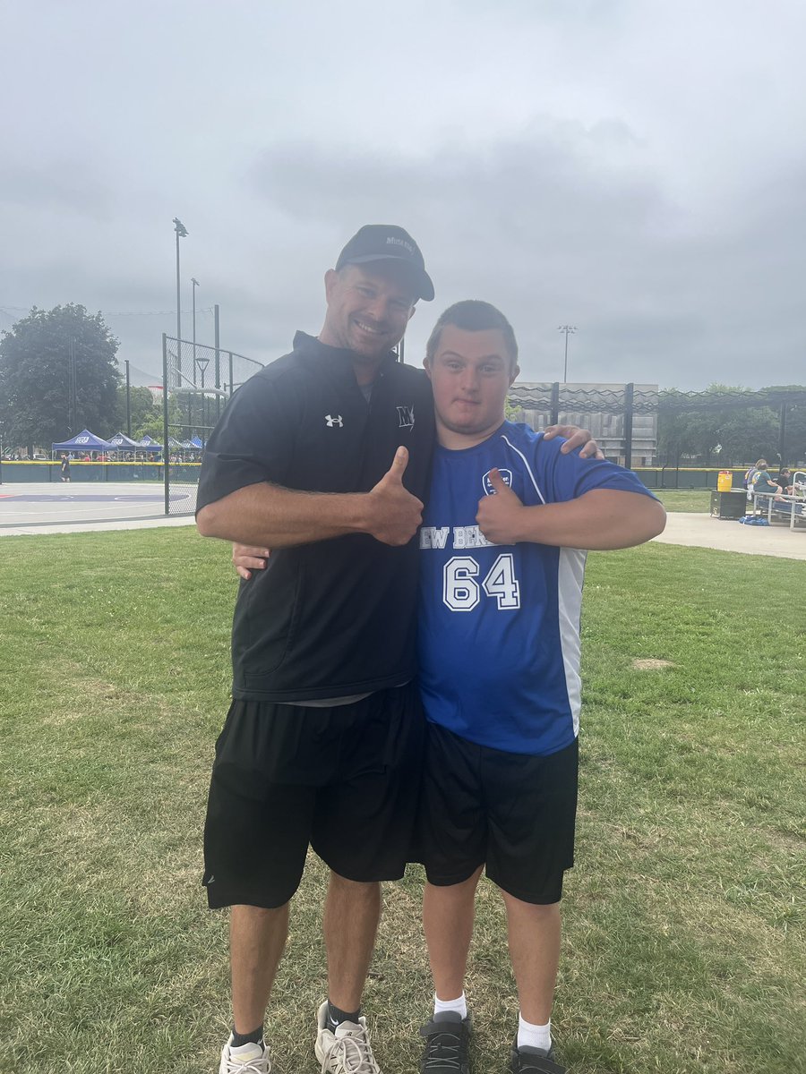 SaberBaseball's tweet image. Our guys playing hard on the field! Best of luck to Coach Brando and Saber Super Fan Ibrahim Sino in their softball tournament.