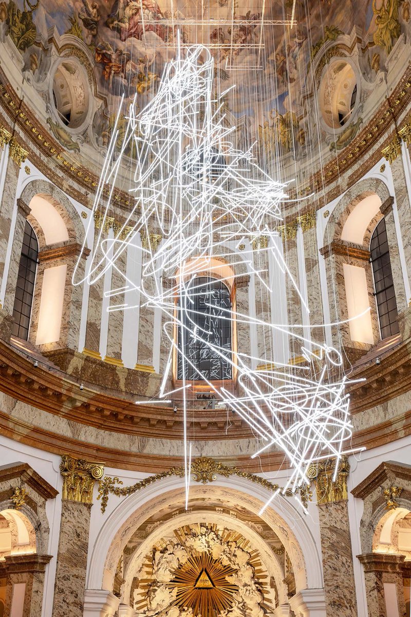 HENI's tweet image. 🖼️ Cerith Wyn Evans, ‘Forms through folds (ascending)...’ 2024.
#Art #HENI #Installation #Sculpture #CerithWynEvans