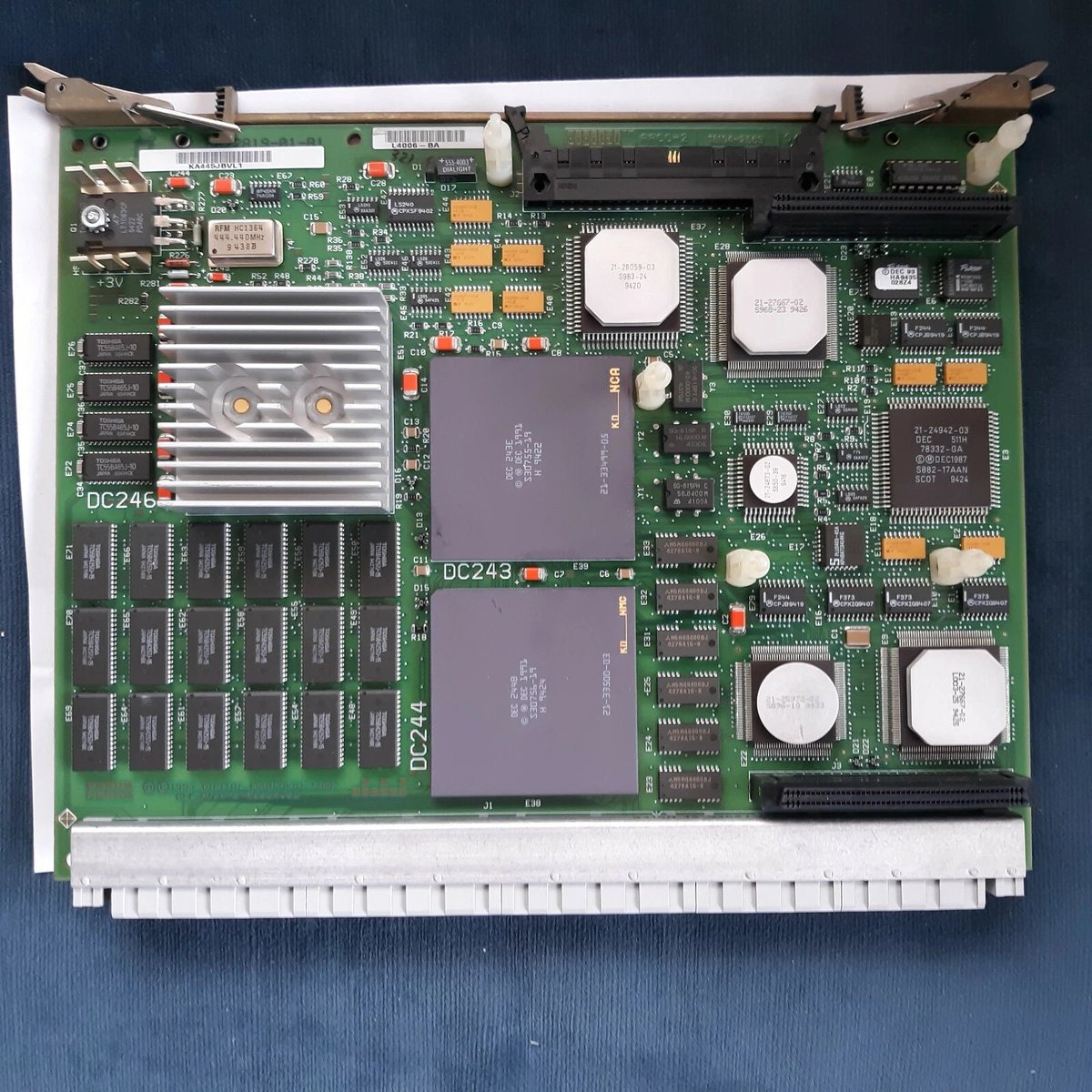 davepl1968's tweet image. My CPU!
It's a DEC KA694 from a VAX4000-705A. It runs at 112MHz and is about 95x as fast as the original VAX 11/780.