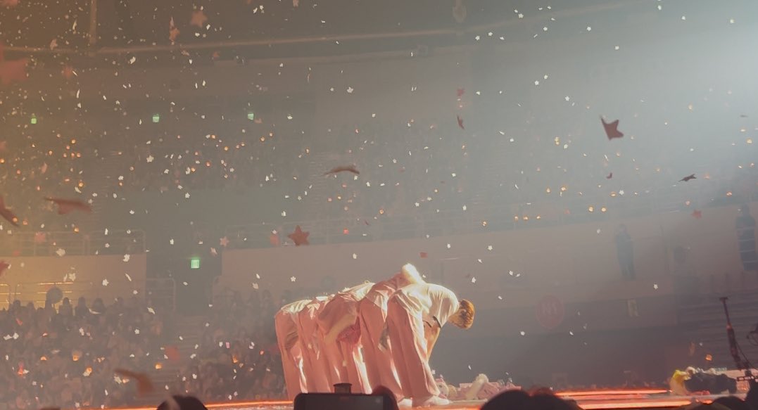 nxomxom's tweet image. #짱친구함
새 트친분들 반가워요!!🙋🏻♀️🙋🏻♀️
저희 꼭 친해져요 꼭이요,
아직 말 안 해본 기존 트친들두 친해져 당장