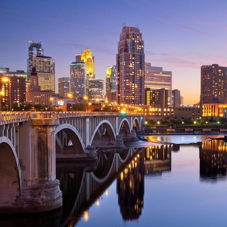 GlobeEyeNews's tweet image. BREAKING:
Socialist Muslim Omar Fateh officially wins Minneapolis Democratic Party endorsement for mayor.