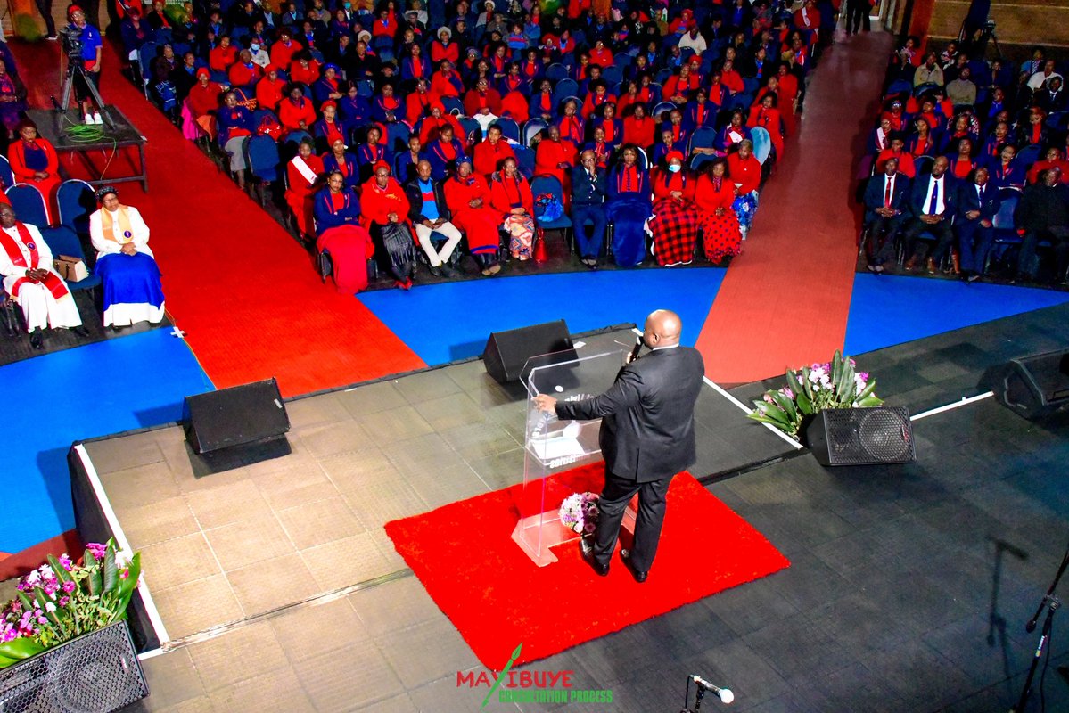 FloydShivambu's tweet image. Today we had an inspirational fellowship at the Rivers of the Living Waters Ministries in Evaton. Mayibuye National Chaplain and Leader of the Ministries Archbishop Bafana Zondo is a decisive and clear Leader. May God continue to protect and bless him and the Ministries.…