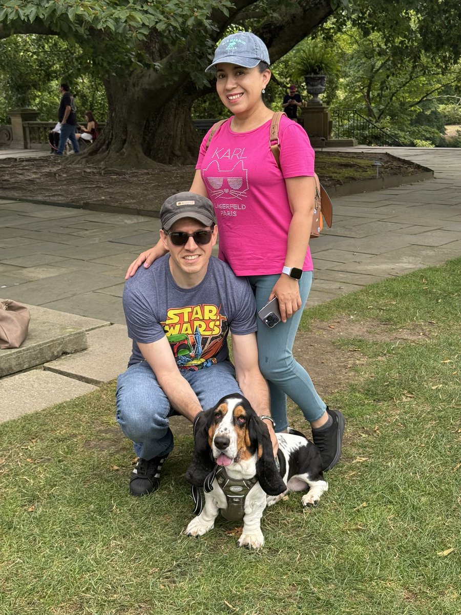 Our special, summer edition of Dog Days Weekend is on today until 6pm. Bring your pups! bit.ly/43fR8xh #oldwestburygardens #longisland #dogs #dogfriendly