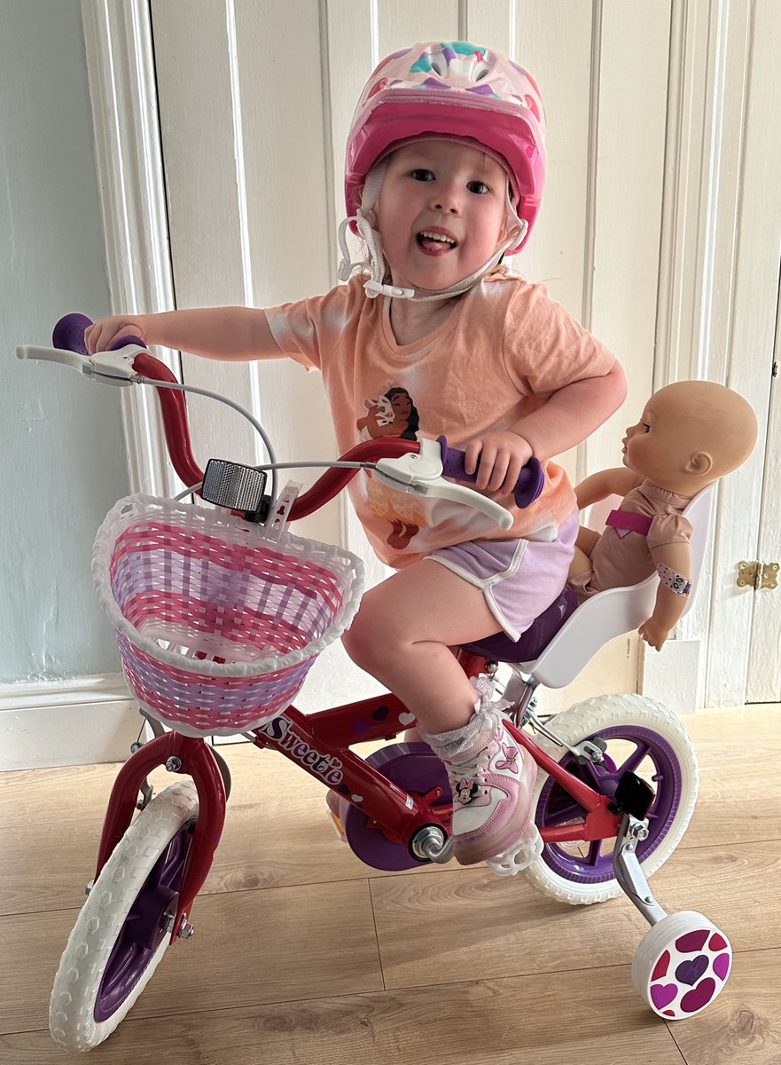 Mrs Sherry (@mrssherrytweets) on Twitter photo Aoibhín ran, swam, cycled and walked 106 miles in aid of <a href="/GCH_Charity/">Glasgow Children's Hospital Charity</a> who have been a massive help and support to us over the last 4 years during surgeries and stays. We are so close to reaching our £500 target and would massively appreciate donations
justgiving.com/page/aoibhinsh… Aoibhín ran, swam, cycled and walked 106 miles in aid of <a href="/GCH_Charity/">Glasgow Children's Hospital Charity</a> who have been a massive help and support to us over the last 4 years during surgeries and stays. We are so close to reaching our £500 target and would massively appreciate donations
justgiving.com/page/aoibhinsh…