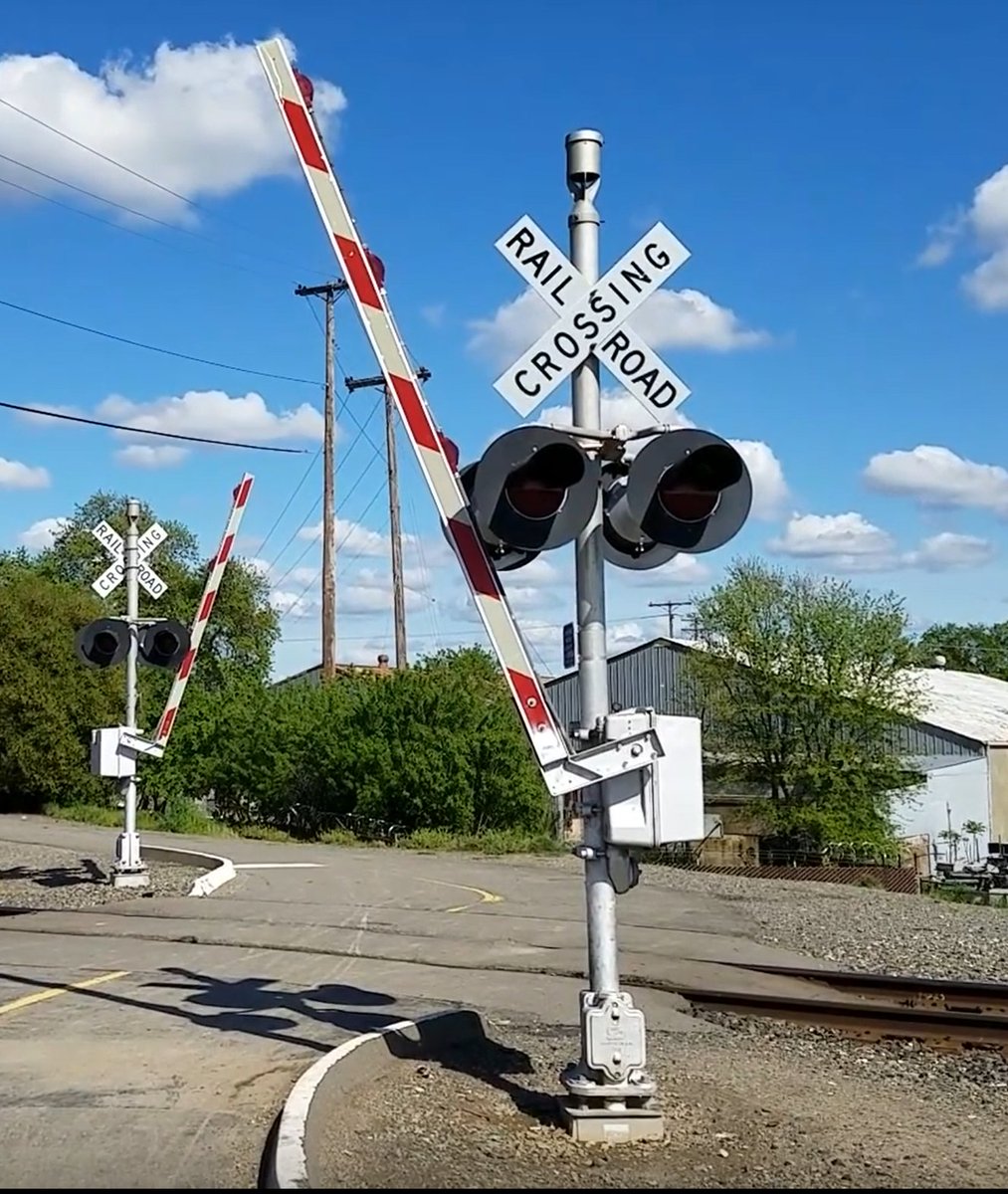 dwannb's tweet image. ** STOLEN **. My cousin whos knows more about my family history than me saw my tweet celebrating My Great Grandfather's invention of the automatic crossing guard told me he didnt sell his patten as reported in the benton harbor news paper. He said it was STOLEN. Ive only read…