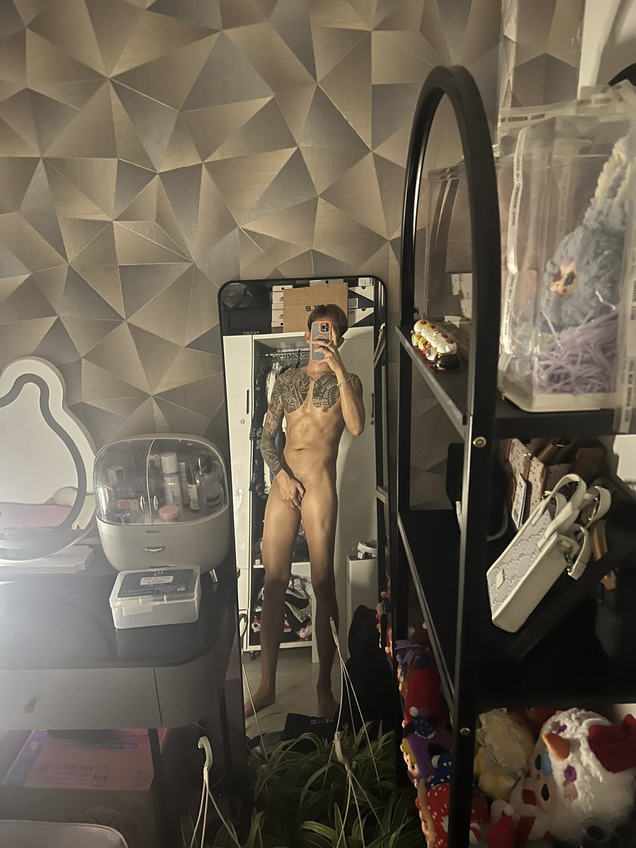 Roy🇻🇳 tweet media