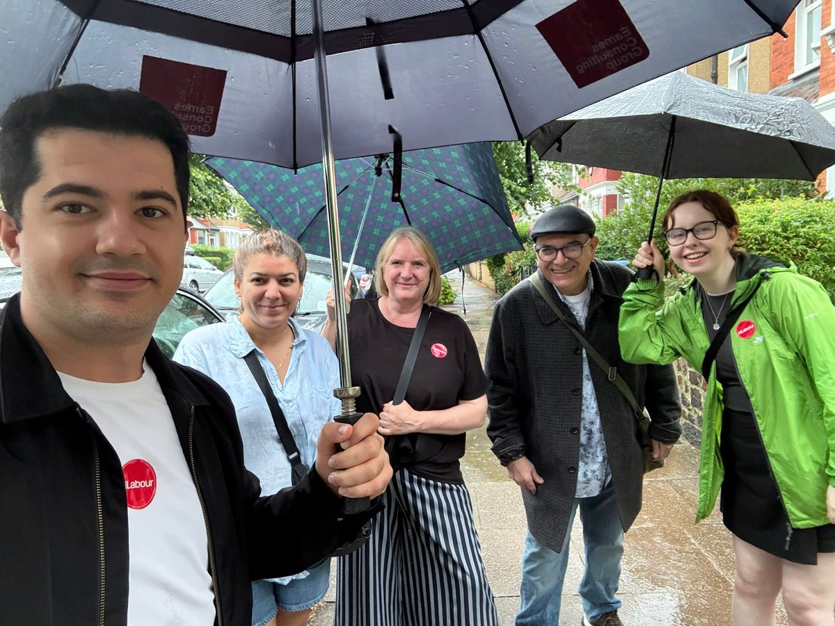 enfield_labour's tweet image. Come rain or shine your Enfield Labour team are out and about on the #LabourDoorstep for our National Campaign Weekend. Thanks to everyone who spoke to us about our work for a cleaner, safer and fairer Enfield