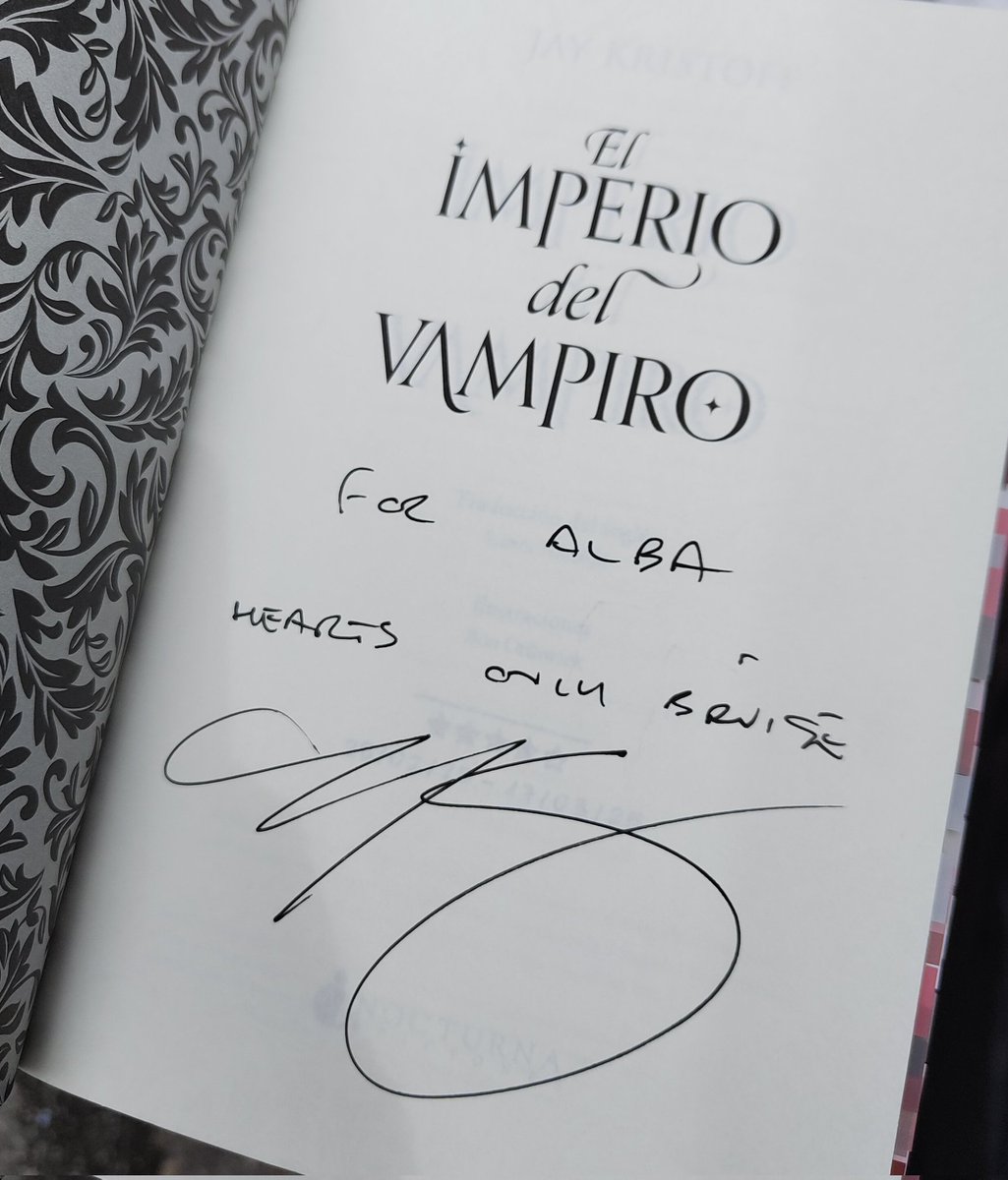 albamellark_'s tweet image. Entré en pánico y no le dije nada de lo que quería decirle, pero me dedicó El imperio del vampiro con mi frase favorita y le gustaron mis post-its ❤️🩹