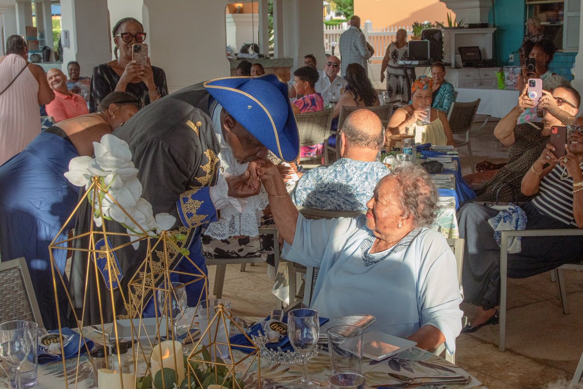 BermudaPremier's tweet image. Wishing Ms. Bernice Winifred Smith a happy 100th birthday. I joined her, along with Area MP and Deputy Speaker Lovitta Foggo, to celebrate this milestone. On behalf of the Government and people of Bermuda, I extend sincere congratulations.
