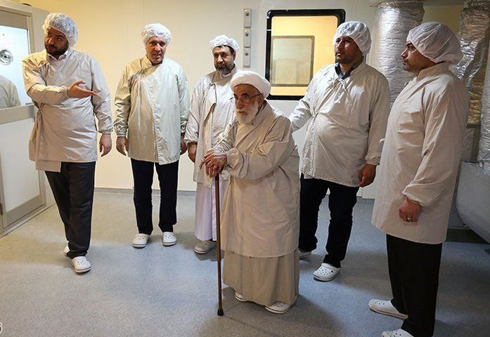 Shahin_Mobram's tweet image. طبق گزارشها، برای یک سال دیگر آیت الله احمد #جنتی دبیر شورای نگهبان خواهد بود.