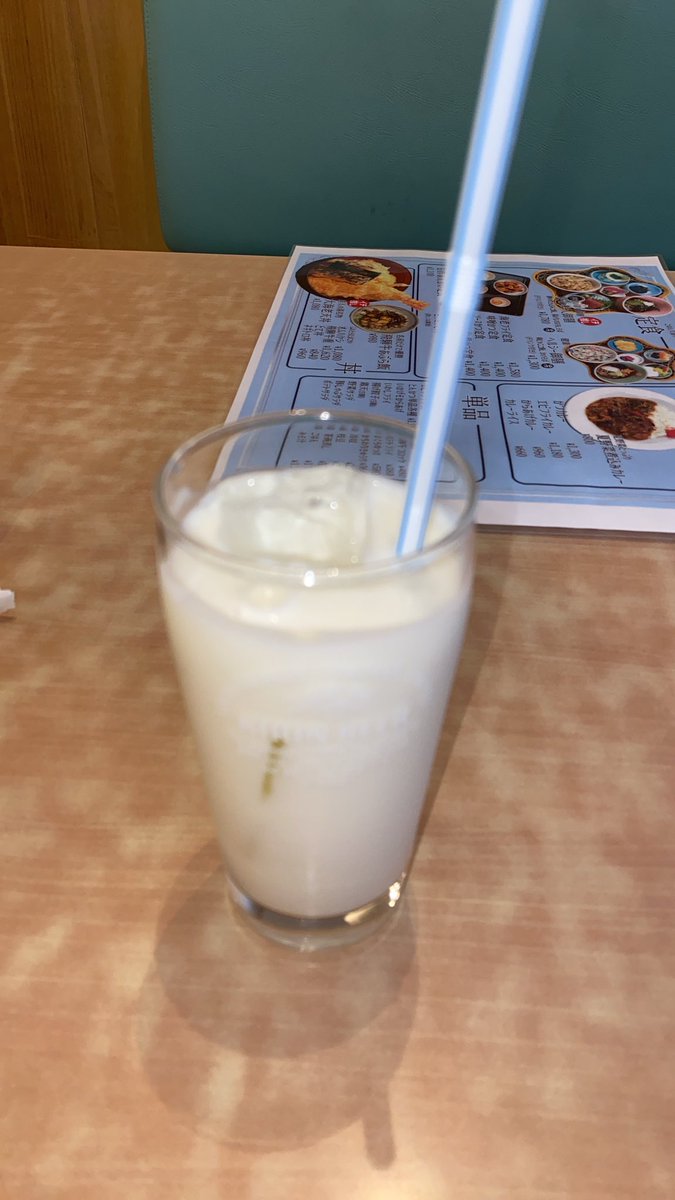 YTmkYesGUwQBQEv's tweet image. ショートステイから帰ってくると、一目散に寝室に行きミノムシになります
やっぱり家のふとんで寝るのが1番おちつくかな?
お母さんは息子のいない間にお風呂屋さん行ってラッシー飲んでリフレッシュしてきました
ショートステイで普通の人みたいな暮らしが2日できます
#自閉症
#最重度知的障がい