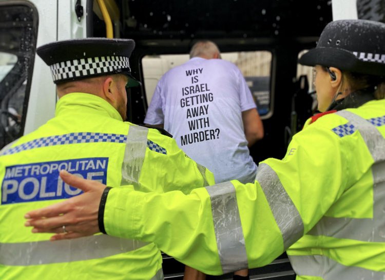 This picture will be in future history books 📚 📕