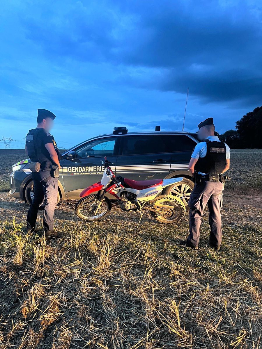 👮🏍️ #ContreLesRodéos | Hier, les gendarmes du Val-d’Oise sont intervenus à Sagy et à Moisselles pour stopper des rodéos à moto.

❌ 2 motocross saisies et mises en fourrière pour destruction
❌ 1 interpellation avec placement en garde à vue
❌ 1 convocation pour audition

✅