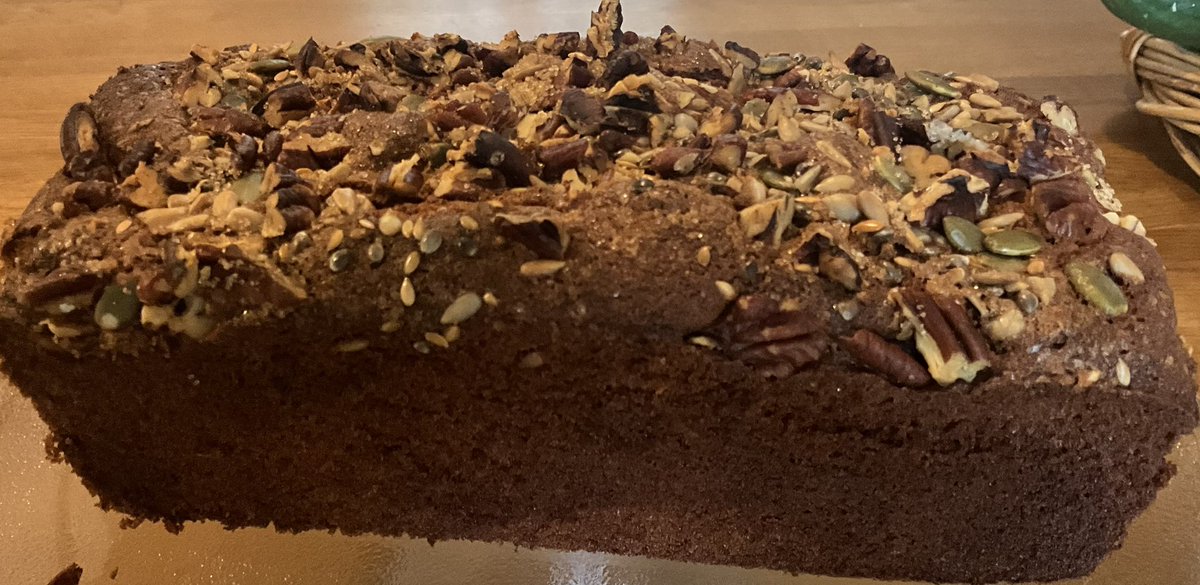 Peacock2828's tweet photo. Banana Cake with seeds and nuts! #Sundayisthebest #homemadecake #ChillingSunday https://t.co/cSIhsjoloA