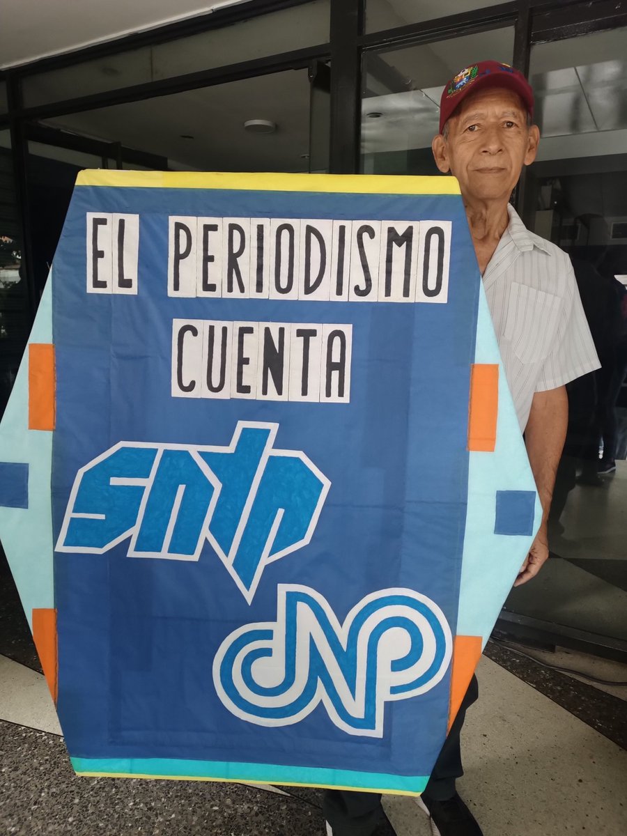 cnpven's tweet image. Seguimos esperando porque entre los nombres que faltan por dar a conocer entre las excarcelaciones esten nuestros 20 periodistas y trabajadores de los medios presos. Aunque sabemos que cada persona detenida por expresarse,opinar,disentir,trabajar,ser político no es delito.