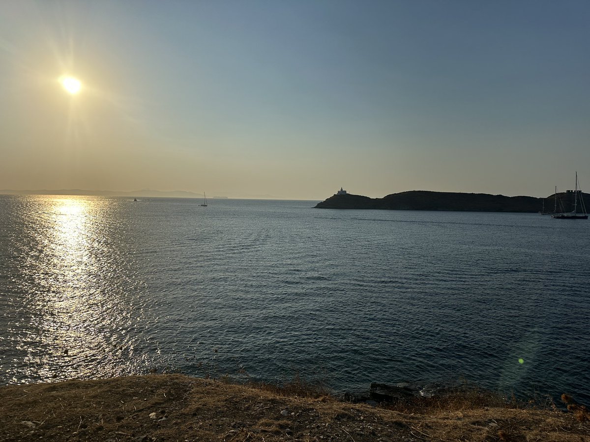 g_mountzios's tweet image. Aegean serenity 🇬🇷