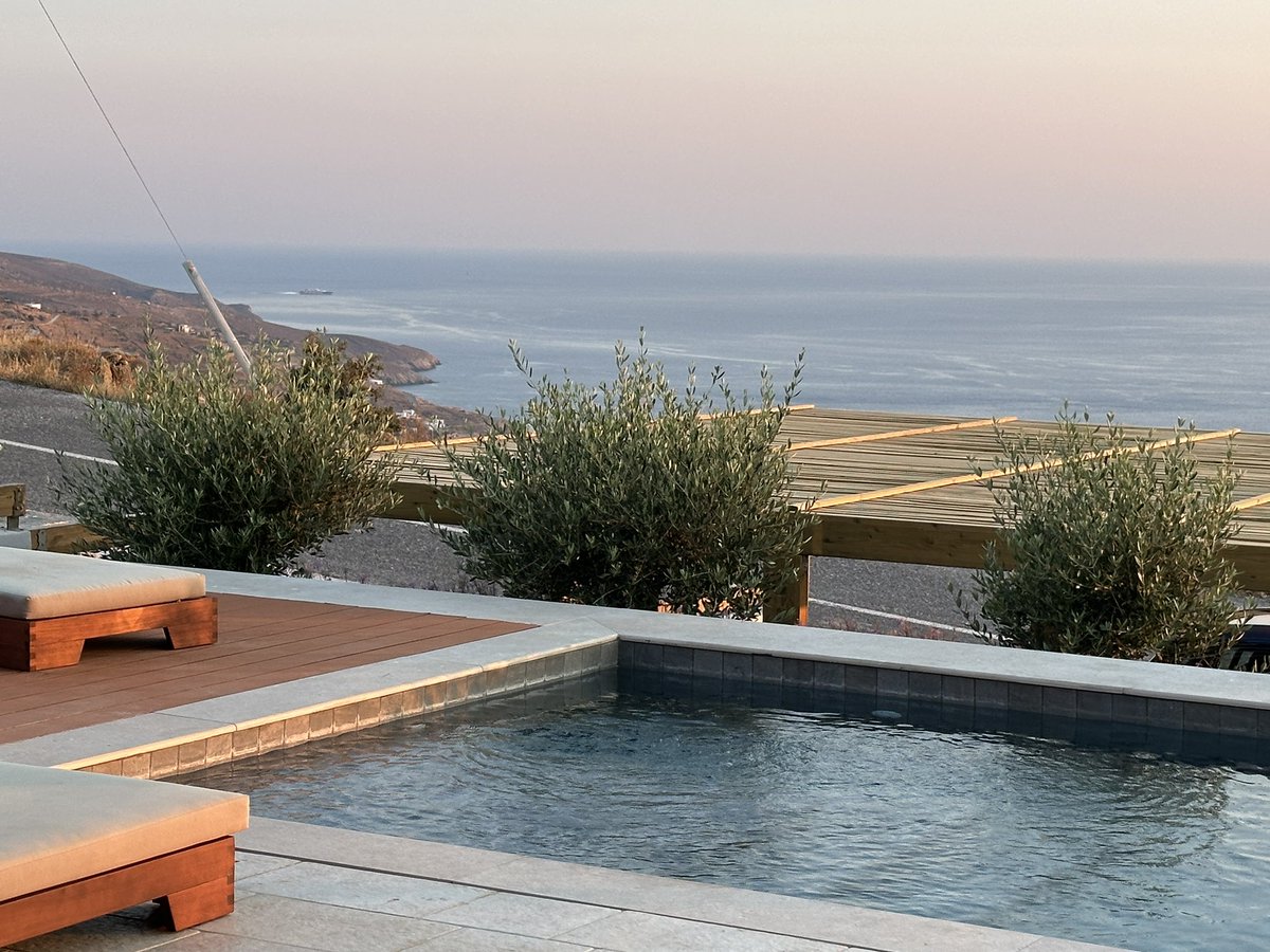 g_mountzios's tweet image. Aegean serenity 🇬🇷