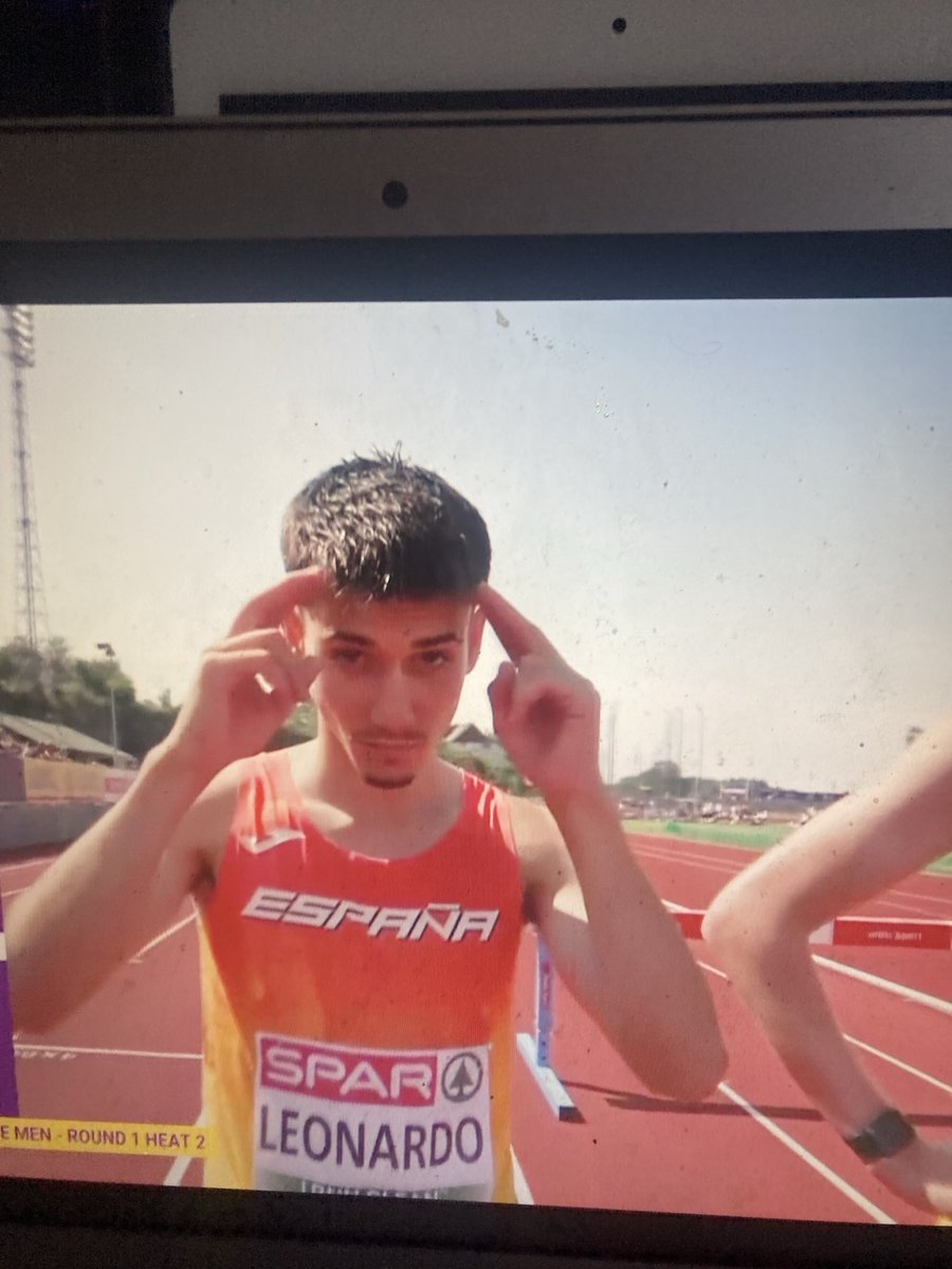 Augustosjh tweet media