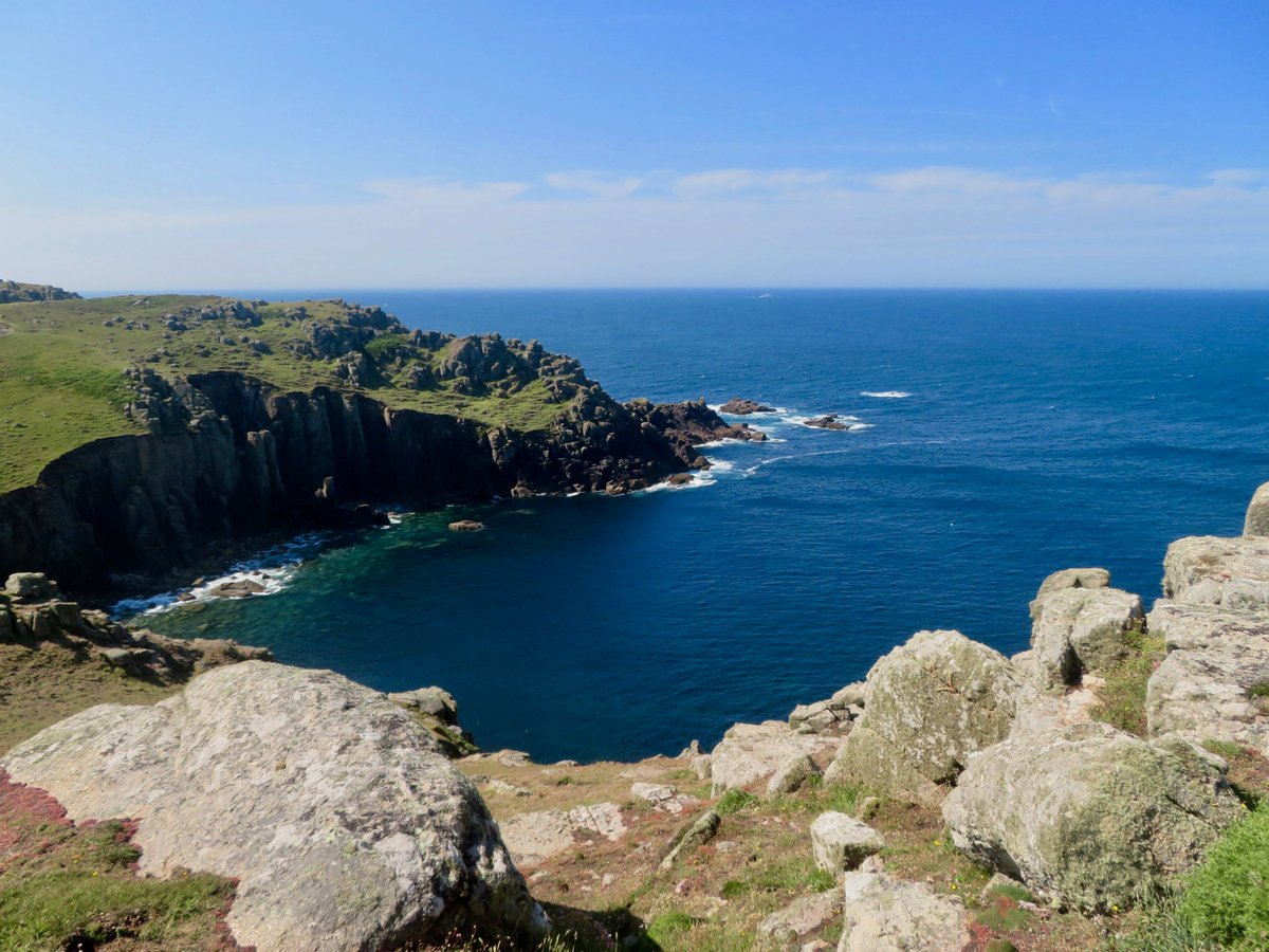 The south west coast path is a treasure trove of amazing views                           
 #summer #walking #cornwall