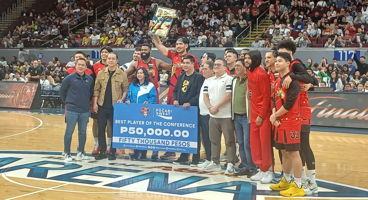 BPC TROPHY NO. 1️⃣2️⃣ 🏆

June Mar Fajardo remains on top, taking home the Best Player of the Conference trophy for the 12th time. #PBASeason49