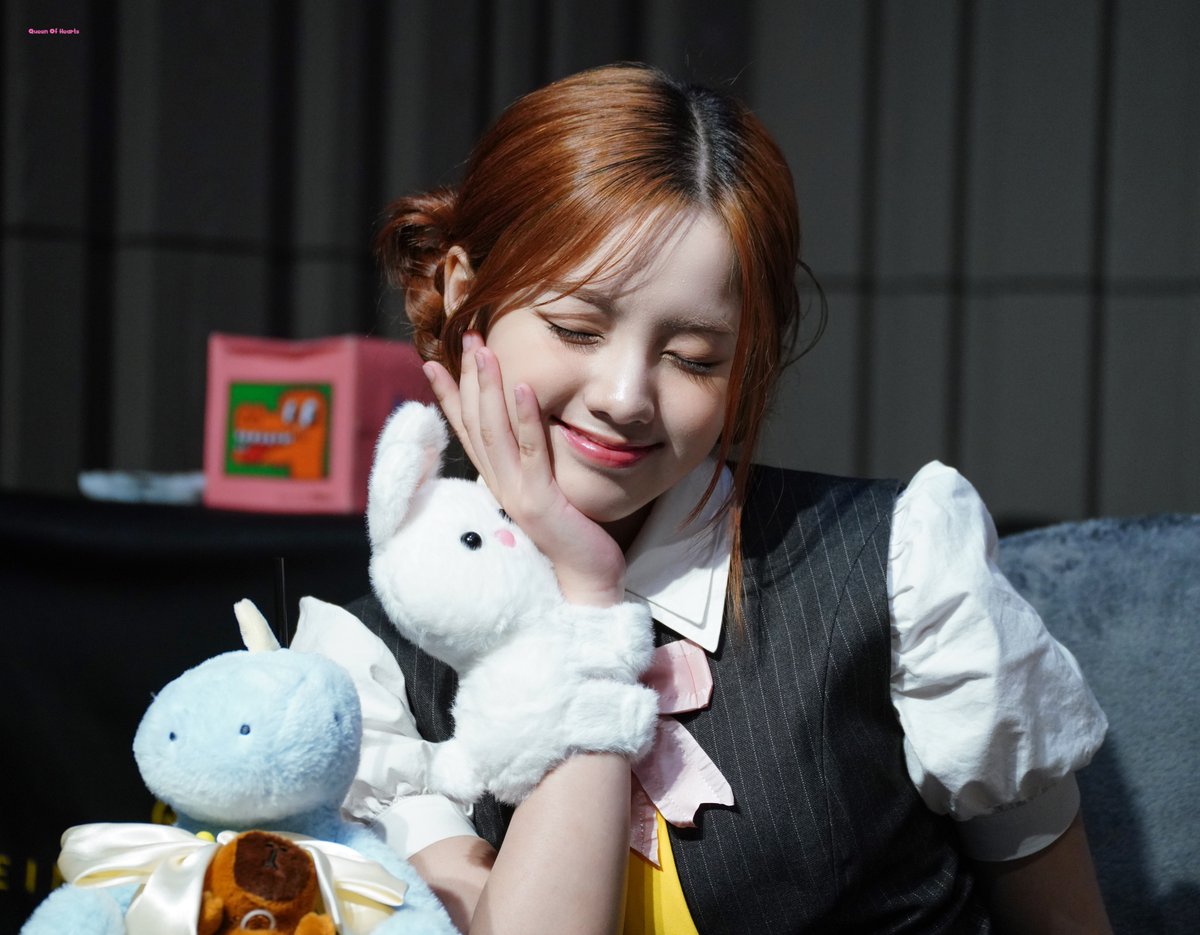 ElPluma_0418's tweet image. 250720
#엘리시아 #ELISIA #エリシア
#EllieEllie #Elyrian
#유니스 #UNIS #ユニス