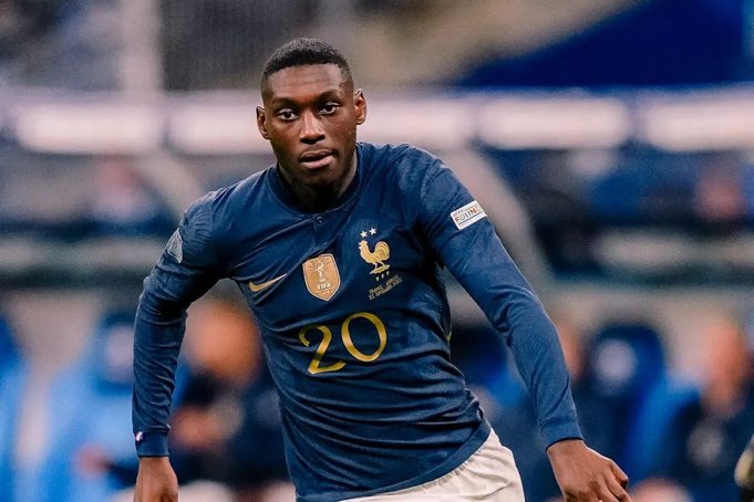 Ollie Watkins'in satılması durumunda Aston Villa'nın hedefi Kolo Muani.

#AVFC