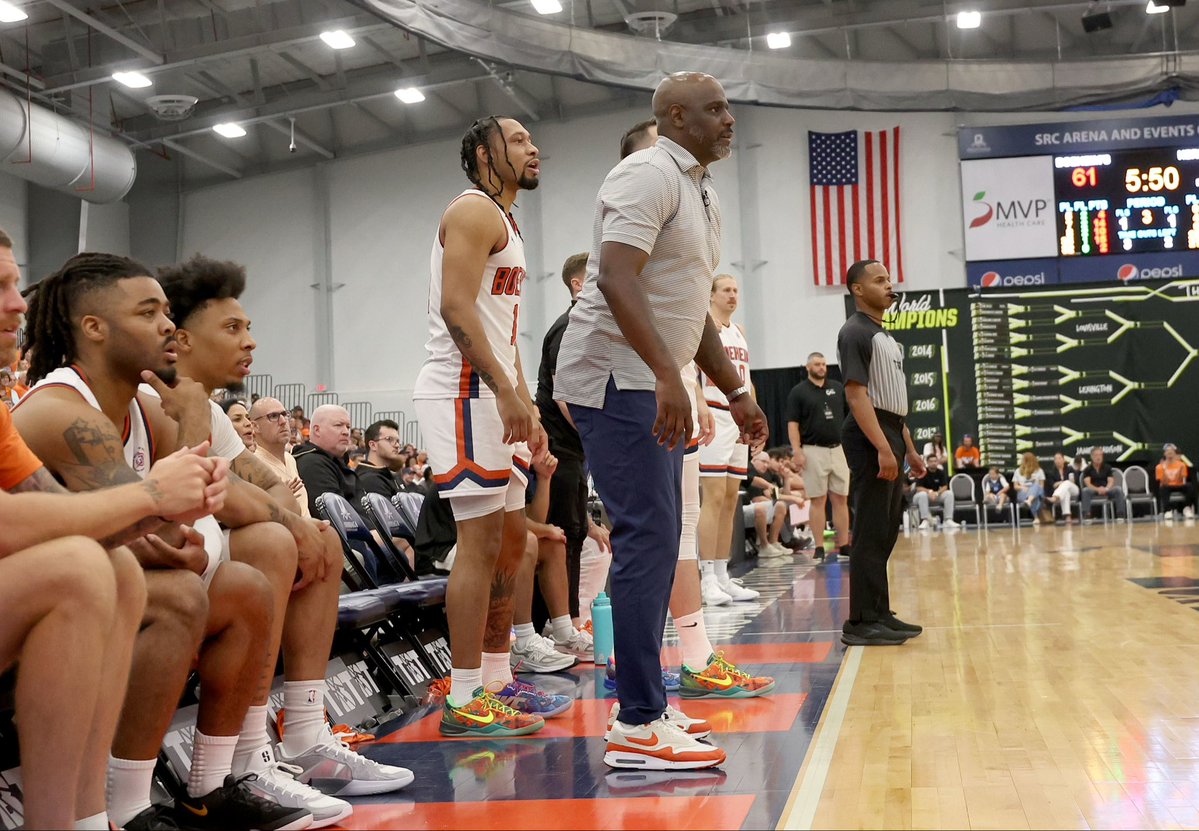 syrbasketball's tweet image. Allen Griffin gets head-coaching experience with Boeheim’s Army: ‘It’s a lot to learn’ syracuse.com/orangebasketba…