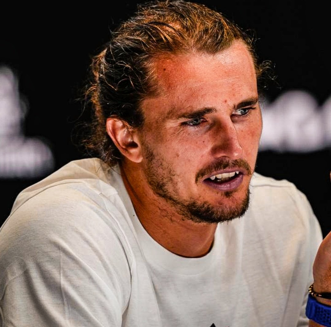 AlcarazProp's tweet image. 🔙🎙️Alexander Zverev: “Carlos Alcaraz is the best player in the world right now.”