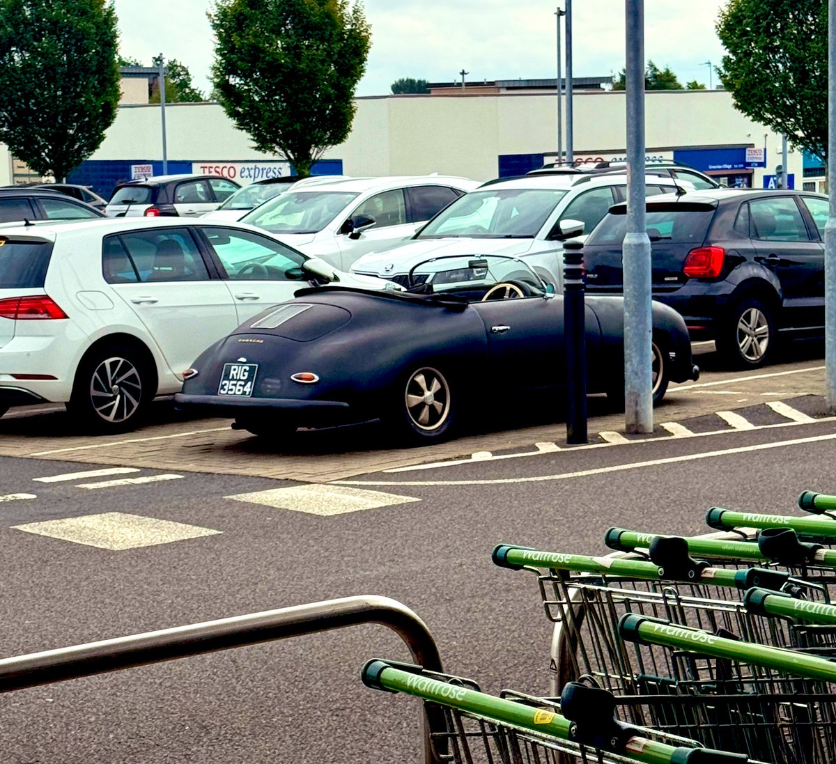 sherrybucks's tweet image. The woman that got out of this had an eye patch on.