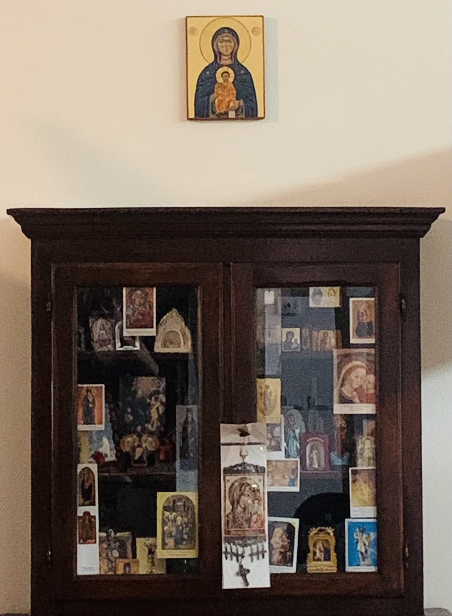 Signore, benedici questa nostra tavola domenicale e la nostra famiglia. Ti ringrazio per tutti i doni che ci dai ogni giorno.