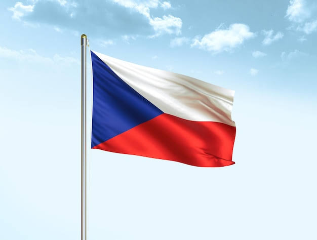 GlobalUpdates24's tweet image. BREAKING –
Czech Republic bans communism. Communists might face 5 years in prison there.