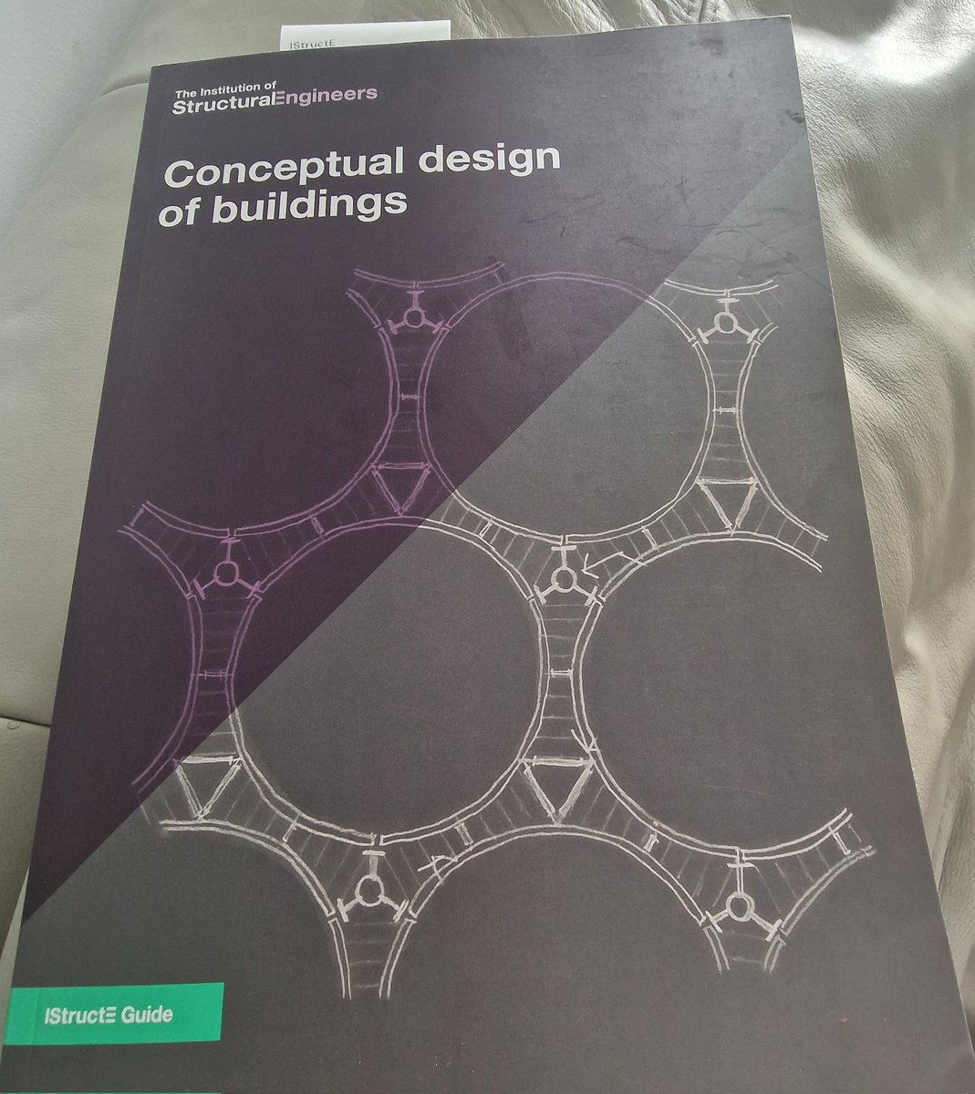 Kunlevski003's tweet image. I got this book at the @IStructE YE conference last Friday and I absolutely love it. A recommended material for writing the chartership exam.
It explains the importance of a good structural conceptual design, sketching, communication of ideas, what a brief is, materials to use…