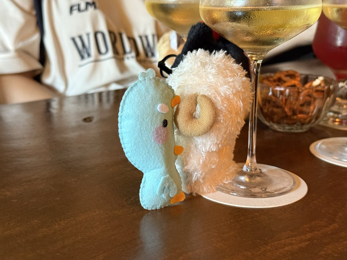 bo___bae's tweet photo. 횐이들 모두가 금손핸바의 작품을 봐줬으면
오늘 찍으려고 만들었다는 롱입맹넌을 봐줬으면 https://t.co/U8BhWcElSk