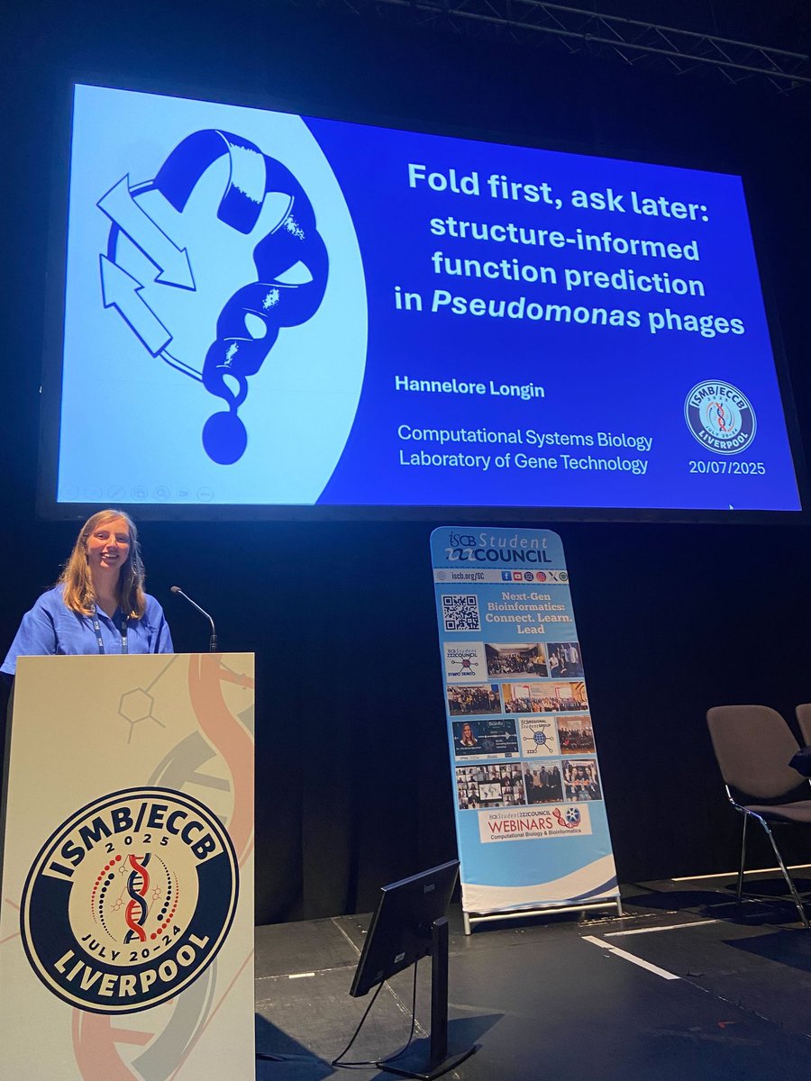 iscb_scs's tweet image. 👉🏻 “Fold first, ask later” — that’s the bold approach Hannelore Longin brought to #SCS2025!🙌🏻
Presenting her research work on structure-informed prediction to uncover viral mysteries, in Pseudomonas phages.
#SCS2025 #ISMB2025 #StructuralBioinformatics #ComputationalBiology