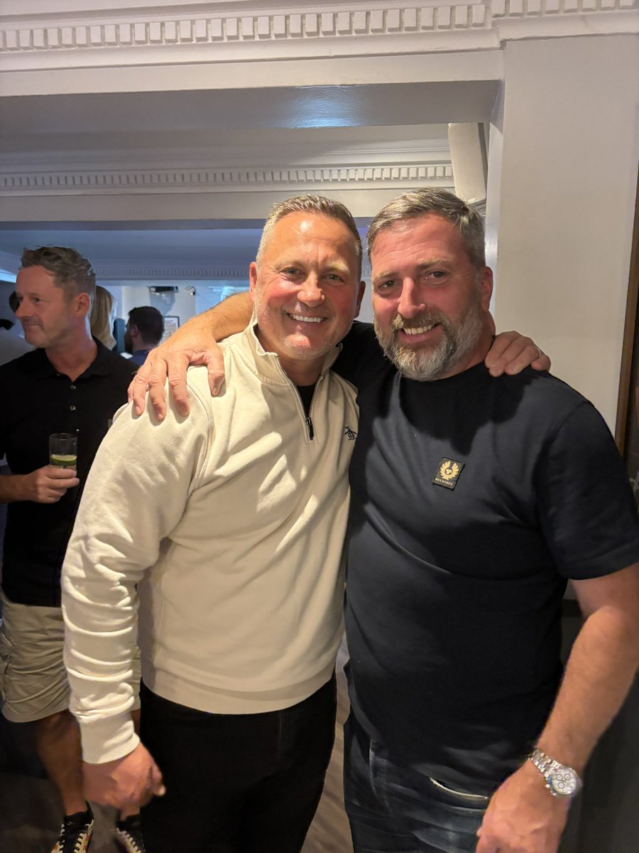 Eaden’s Bar tweet media