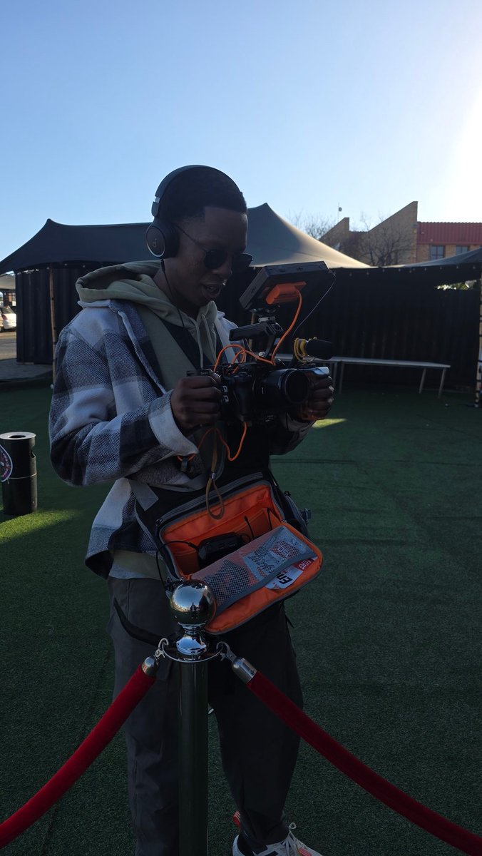 Thendo Mukhavhuli (@thendoplays) on Twitter photo Just so you guys know how serious SYN takes content. <a href="/lambination14/">lambination</a> had to DOP and record sound one man๐๐ญ Just so you guys know how serious SYN takes content. <a href="/lambination14/">lambination</a> had to DOP and record sound one man๐๐ญ