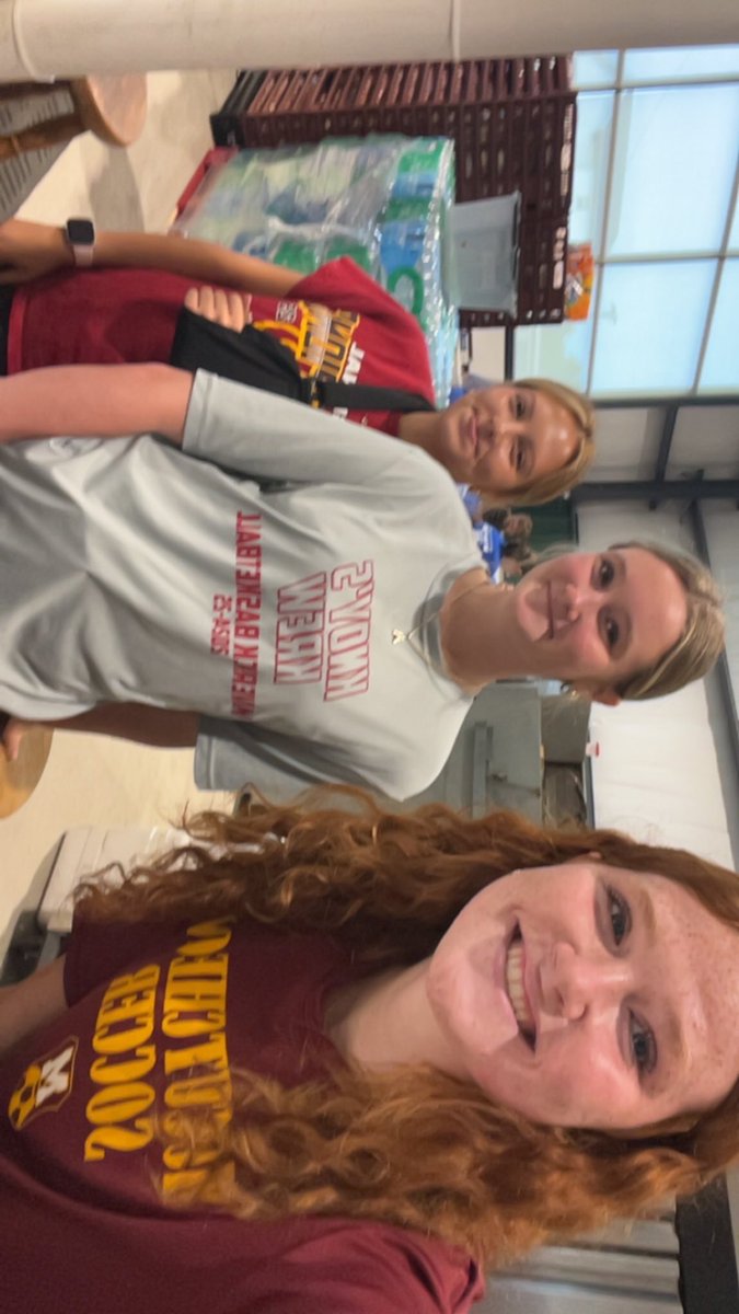 Lady Mavs basketball helping out at the fair. #mavpride