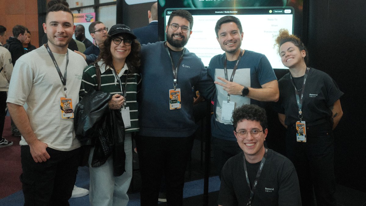 jopcmelo's tweet image. Clerk & Resend crew at @codecondev 🔥
@rafaelrcamargo @lauradotjs @nicolaslopess__ @vcapretz