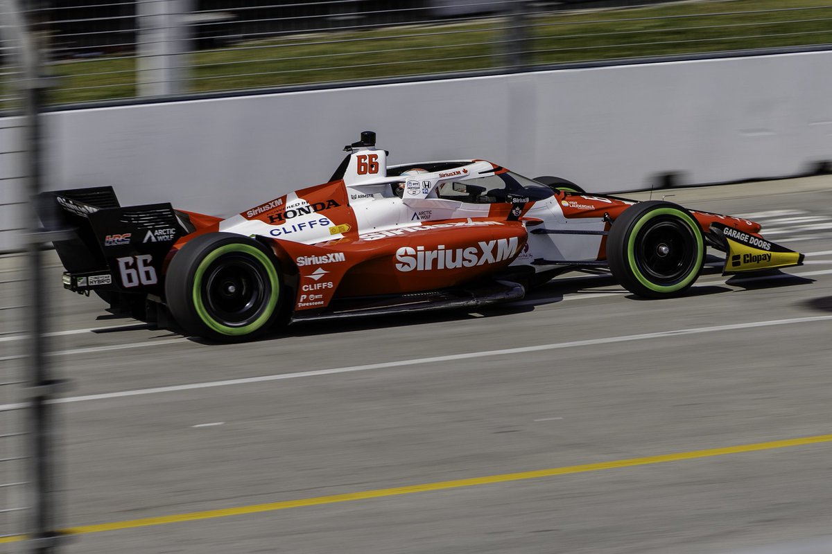 AnthonyToderian's tweet photo. #hondaindy practice day 2. There’s only one spot on the track where non-media can try to get a shot of cars without fencing in the way. It’s on the far right side of turn 11. If you’re fast enough, you can get some shots of cars coming out of the pit crossing the gap in fencing. https://t.co/tYpWqwrwIa