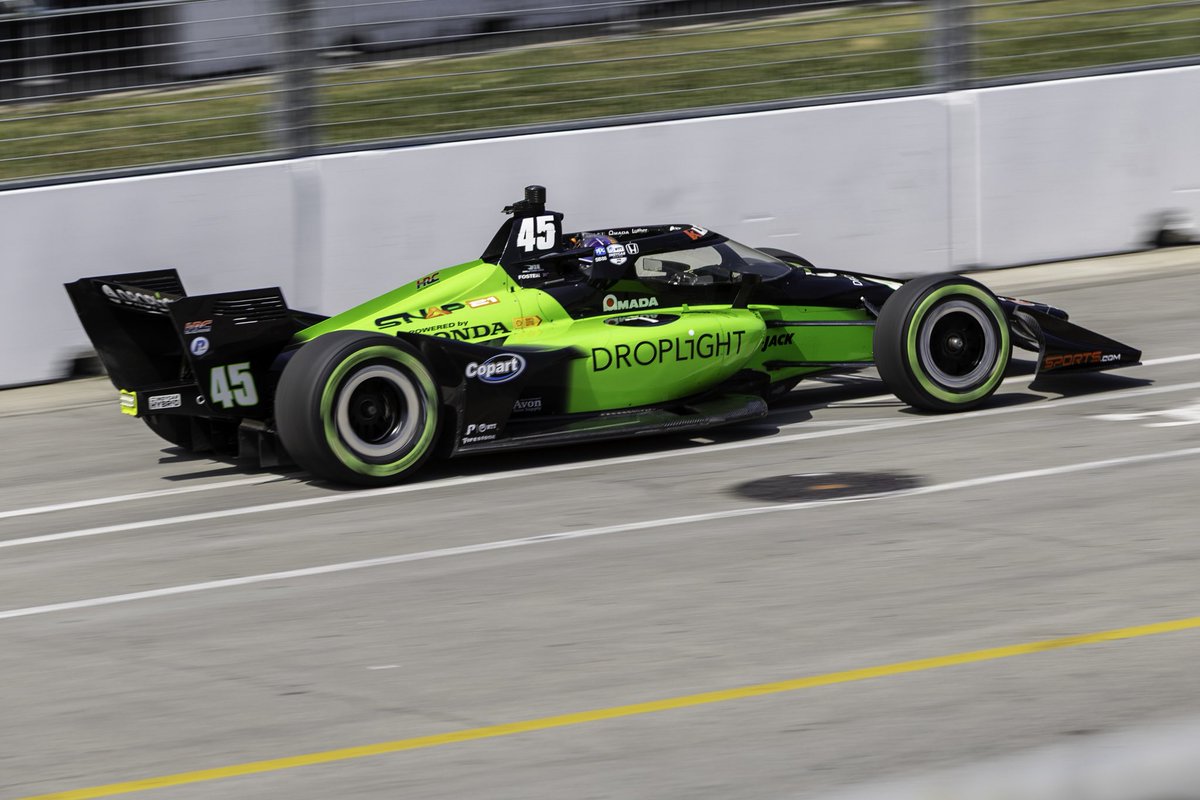 AnthonyToderian's tweet photo. #hondaindy practice day 2. There’s only one spot on the track where non-media can try to get a shot of cars without fencing in the way. It’s on the far right side of turn 11. If you’re fast enough, you can get some shots of cars coming out of the pit crossing the gap in fencing. https://t.co/tYpWqwrwIa